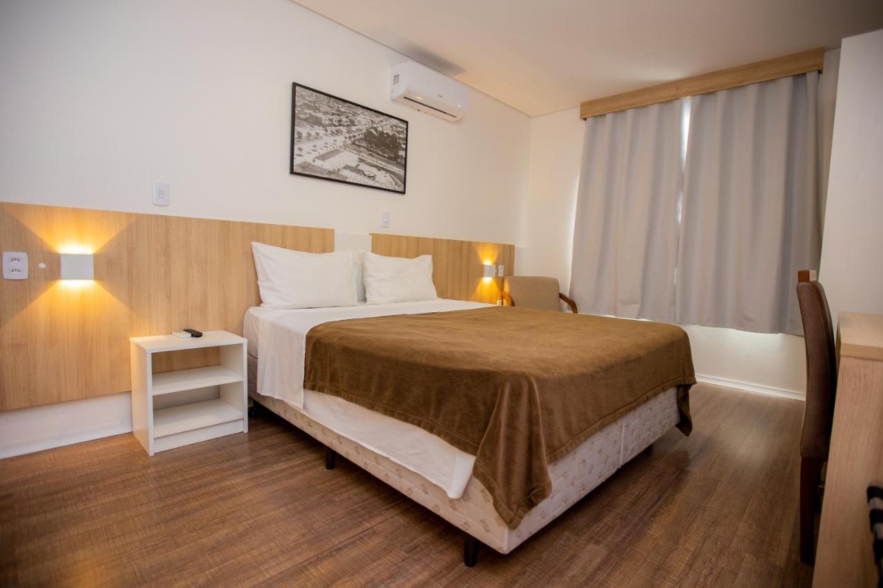 Tri Hotel Шапеко Екстер'єр фото