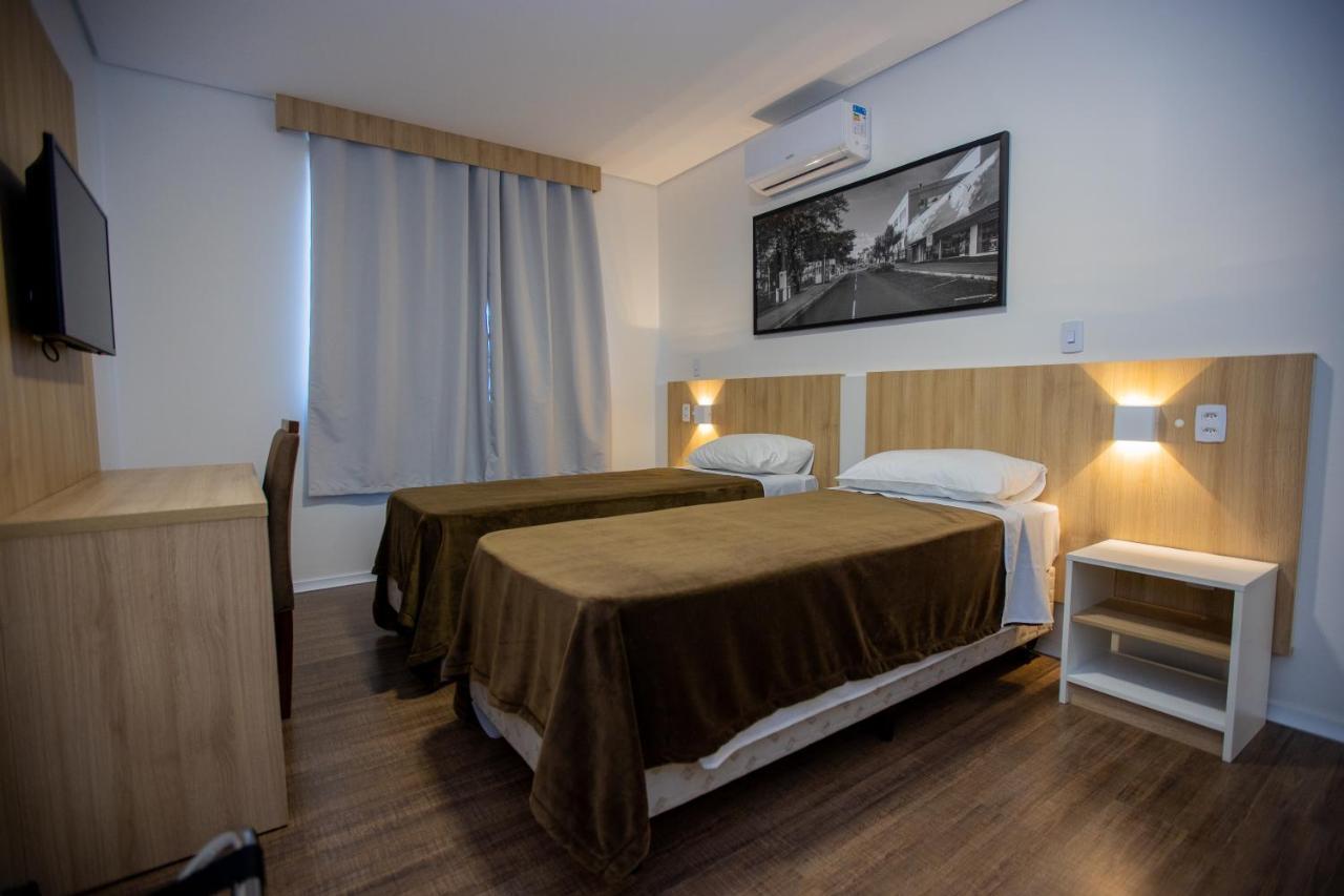 Tri Hotel Шапеко Екстер'єр фото