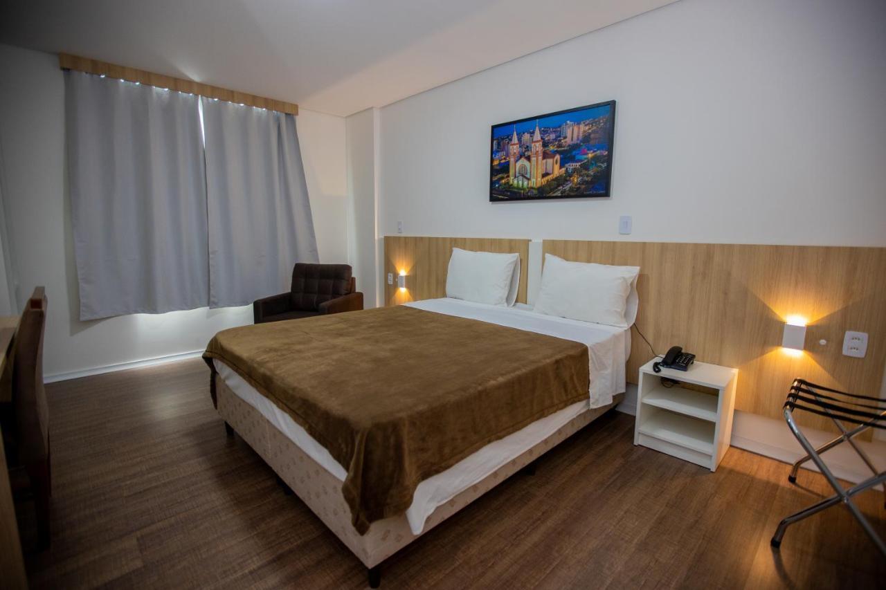 Tri Hotel Шапеко Екстер'єр фото